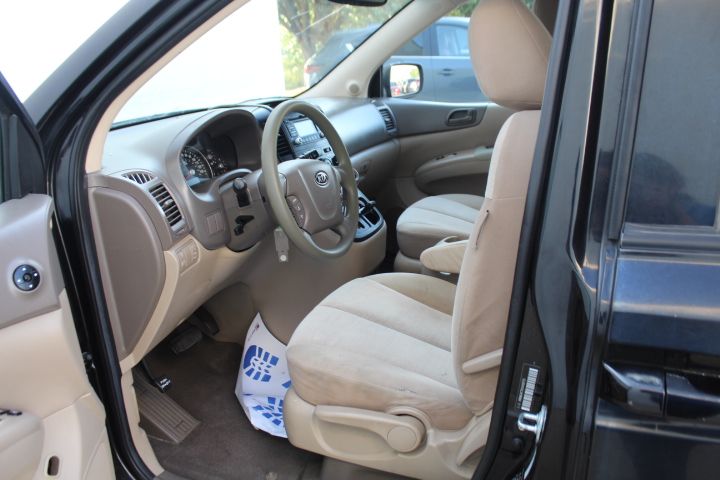Used Car 2012 Kia Sedona  Lx For Sale Under $10,000 In Georgetown, Texas