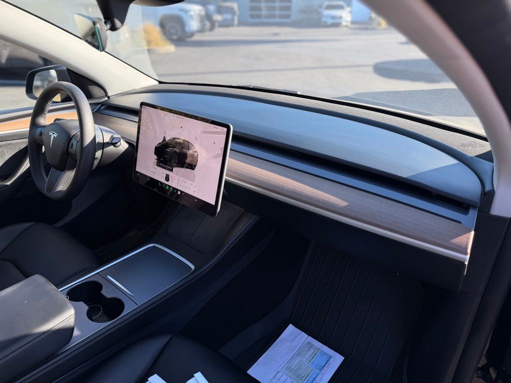 Used 2025 Tesla Model Y SUV