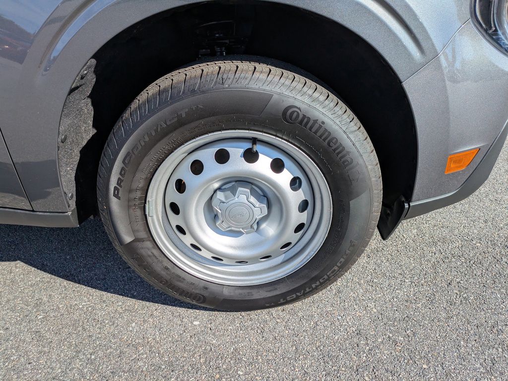 2025 Ford Maverick XL