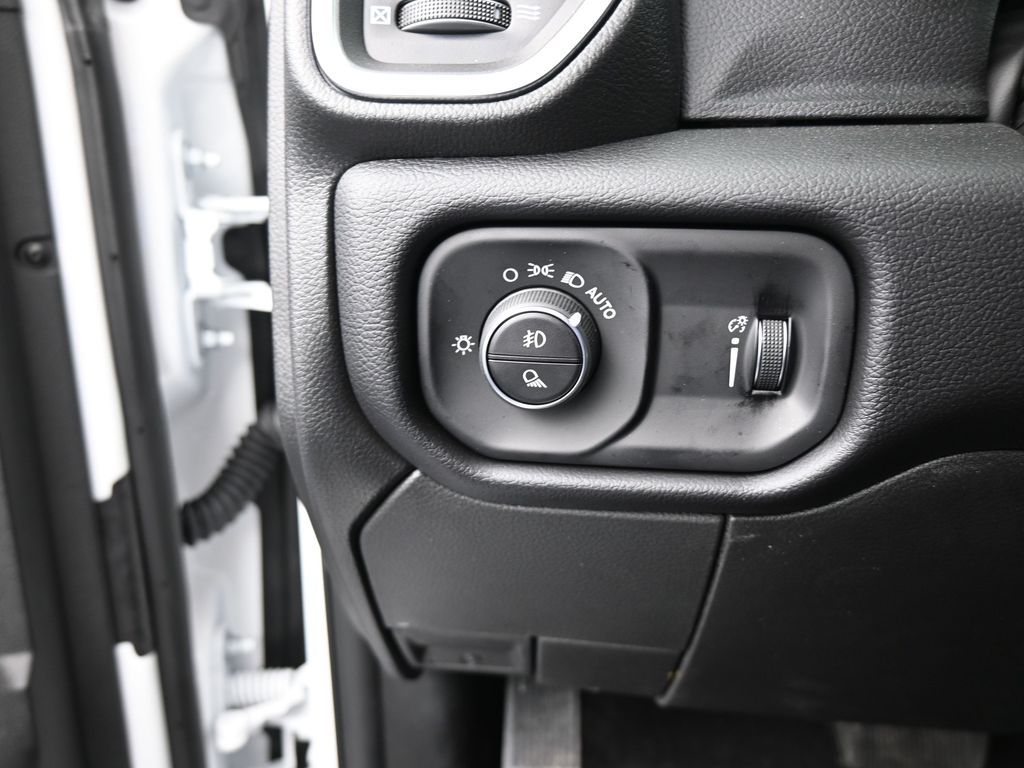 New 2026 Bright White Clearcoat Ram Big Horn image 28