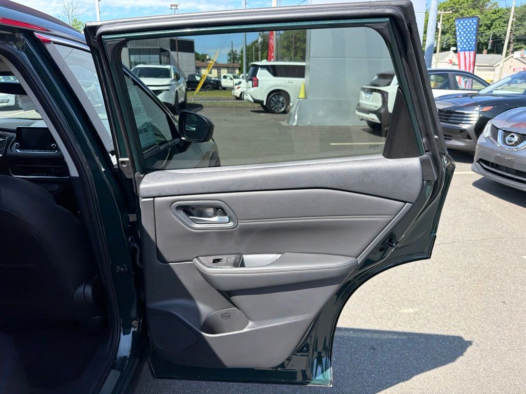2026 Nissan Rogue Dark Armor - Photo 27