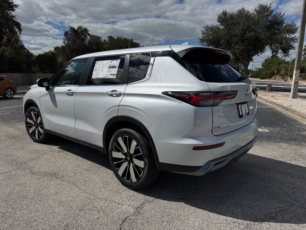 New 2025 Mitsubishi Outlander SUV