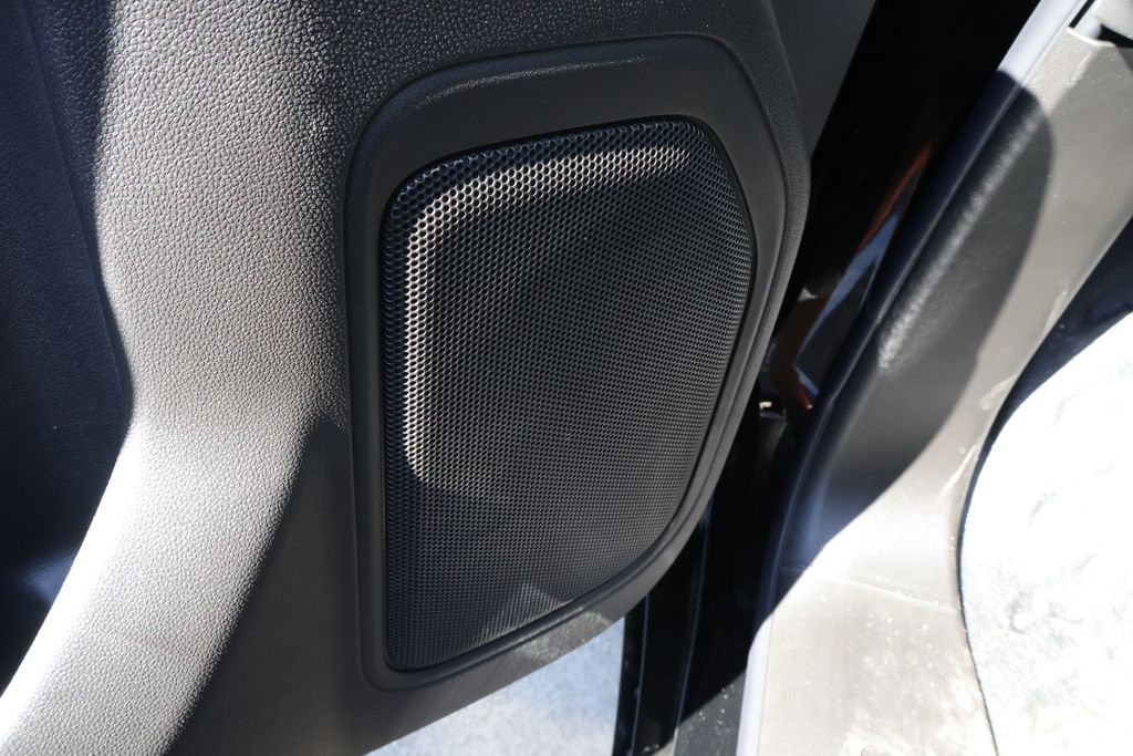 Thumbnail: 2026 Chevrolet Silverado 1500 - 17