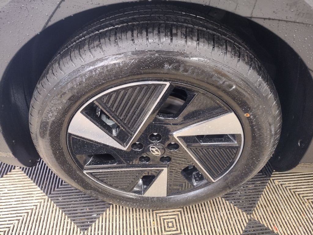 2026 Hyundai IONIQ 5 SE Standard Range