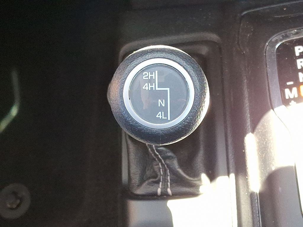 2022 Jeep Wrangler — photo 23