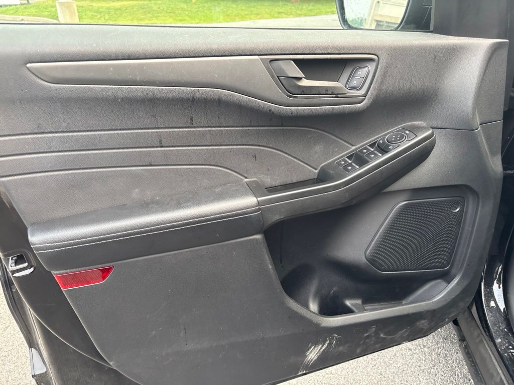 2024 Ford Escape — photo 8