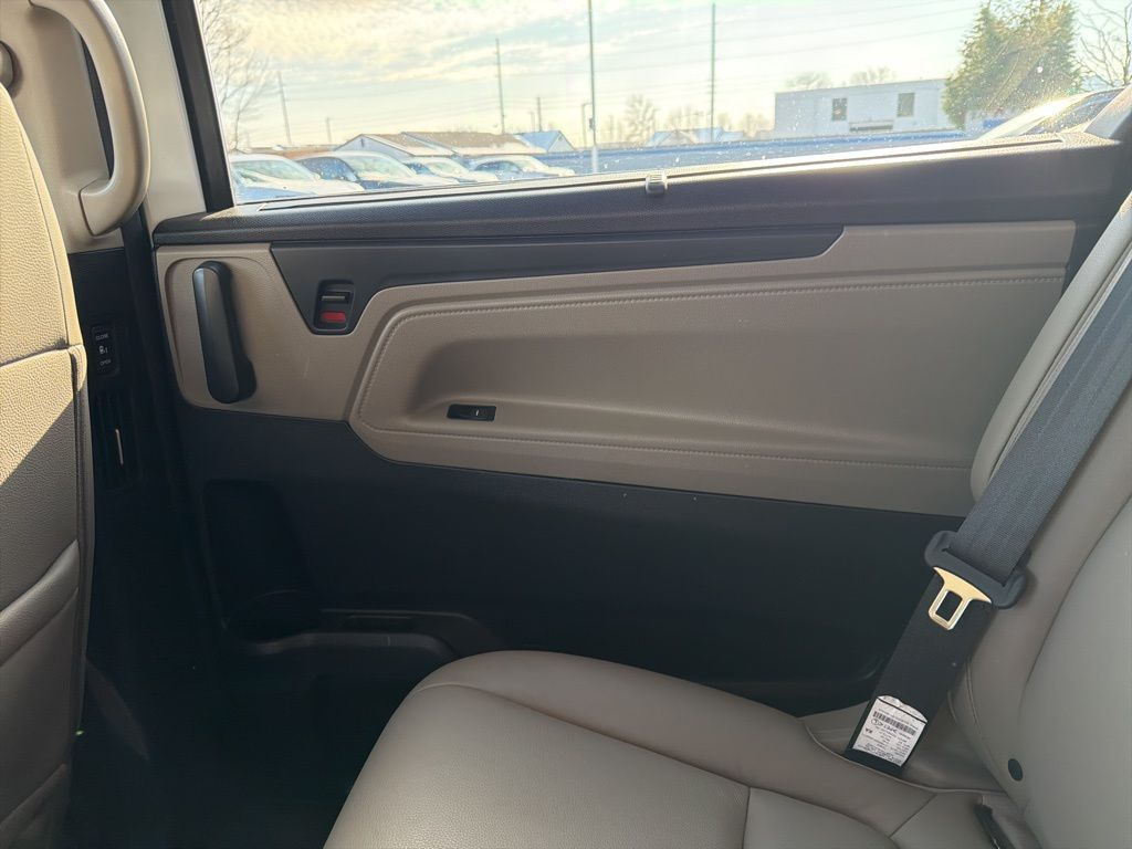 Thumbnail: 2024 Honda Odyssey - 18