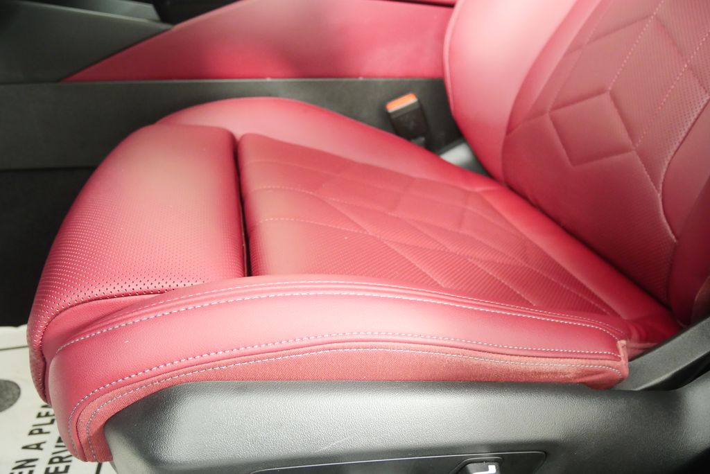 Thumbnail: 2025 BMW 5 Series - 9