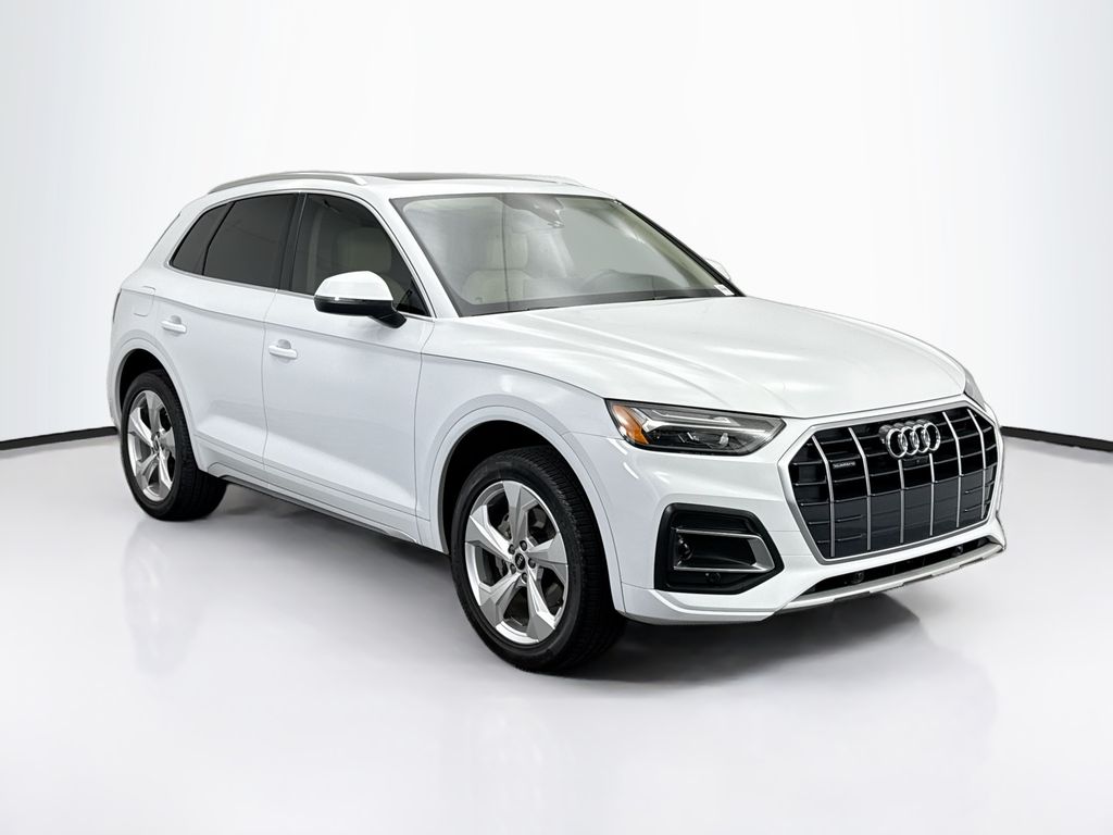 Thumbnail: 2021 Audi Q5 - 3