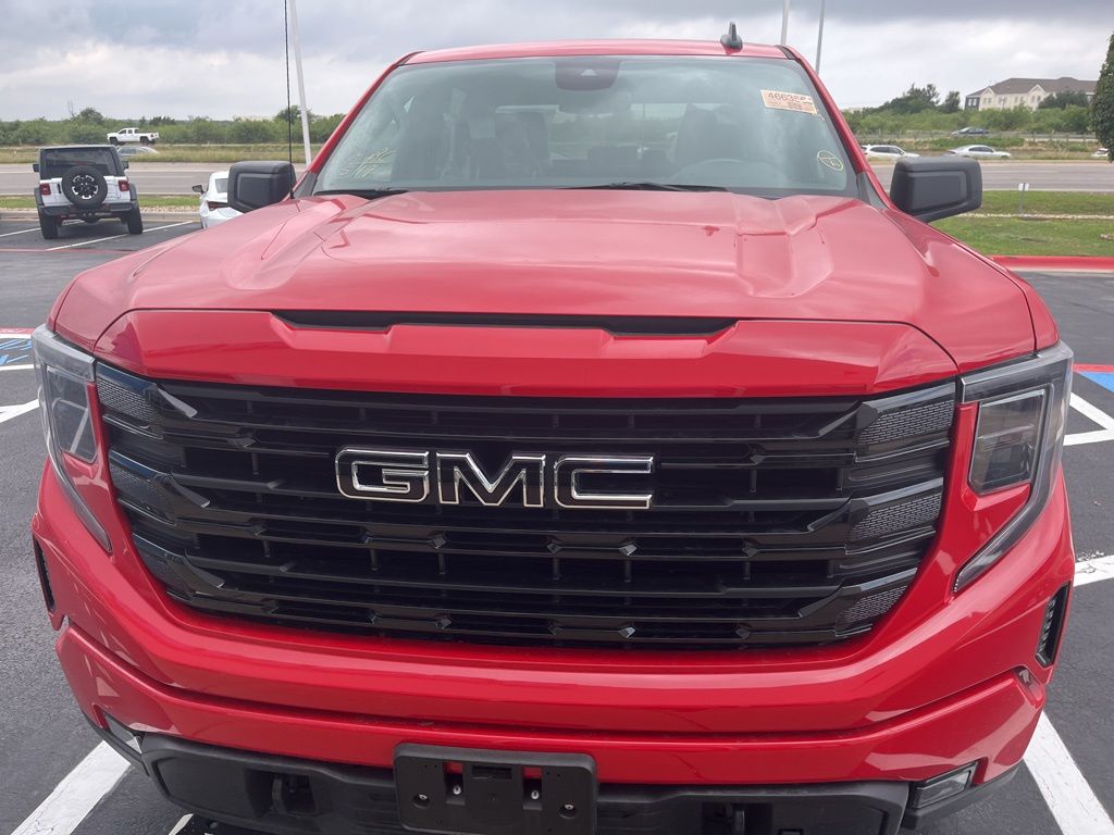2025 GMC Sierra 1500 Elevation 2