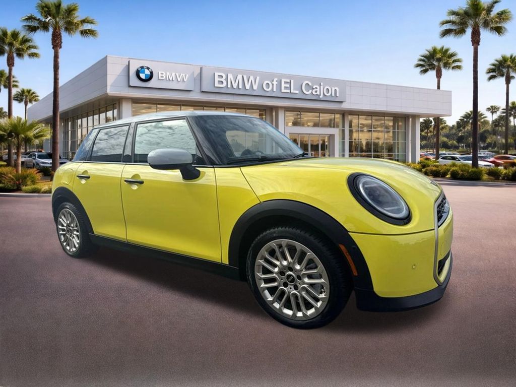 2025 MINI Cooper S Signature Trim 4-door Hatchback