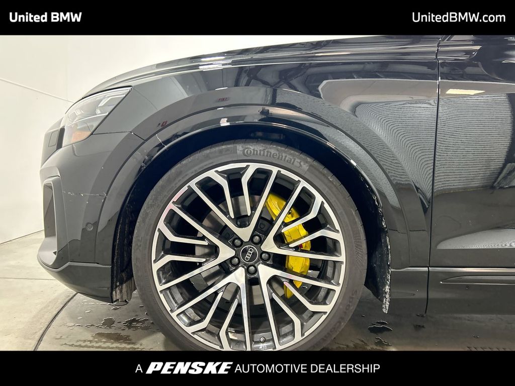 Thumbnail: 2024 Audi SQ8 - 10