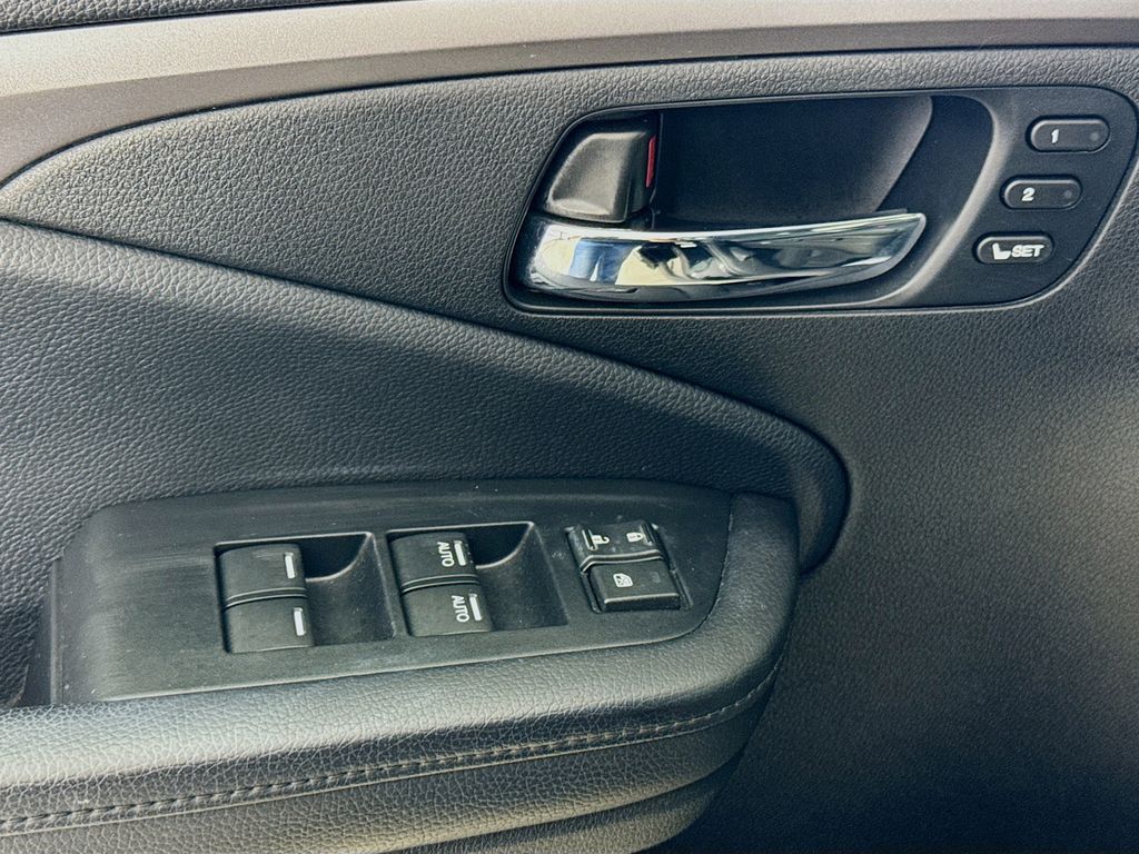 Used Car 2021 Honda Pilot  Special Edition For Sale Under $30,000 In Austin, Texas