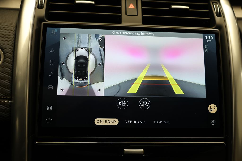 Thumbnail: 2026 Land Rover Discovery - 21