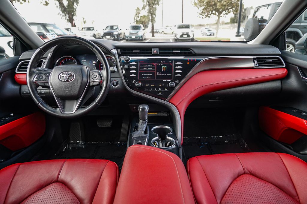 2019 Toyota Camry XSE 12