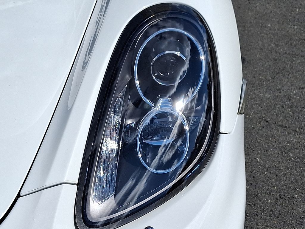 Thumbnail: 2015 Porsche Boxster - 10