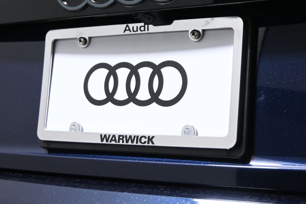 Thumbnail: 2026 Audi Q8 - 13