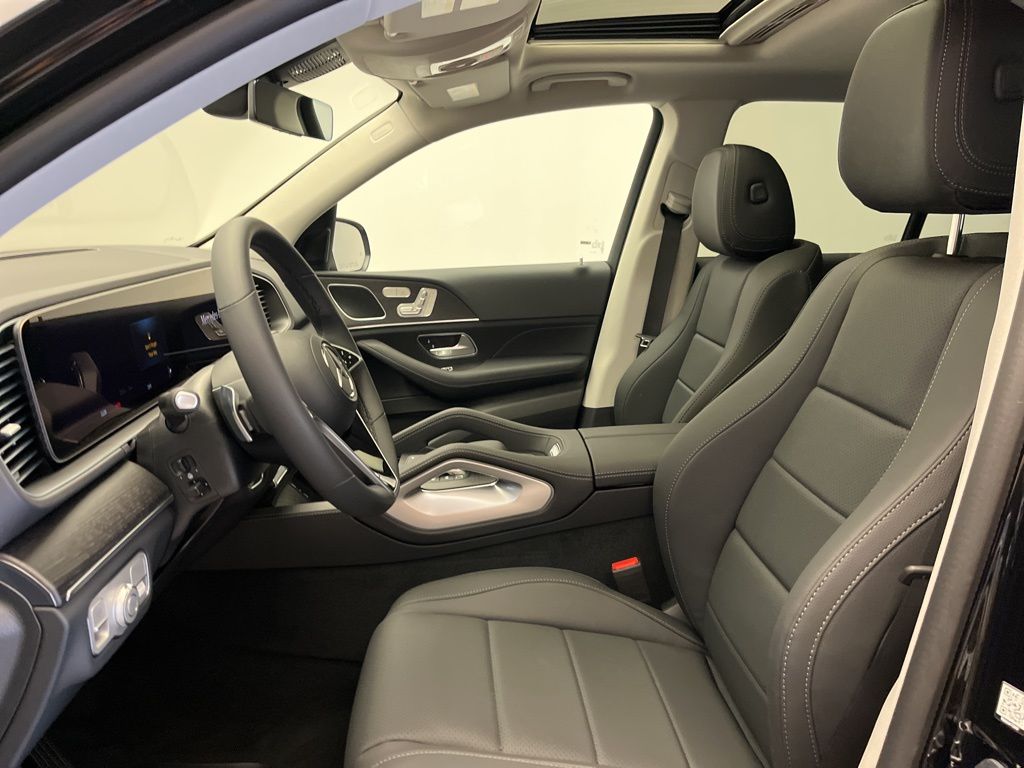 Thumbnail: 2026 Mercedes-Benz GLE - 12