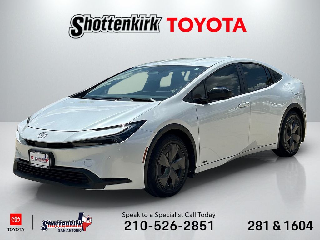 2024 Toyota Prius LE AWD's photo