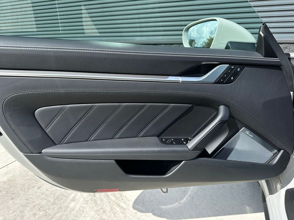 Thumbnail: 2022 Porsche 911 - 18