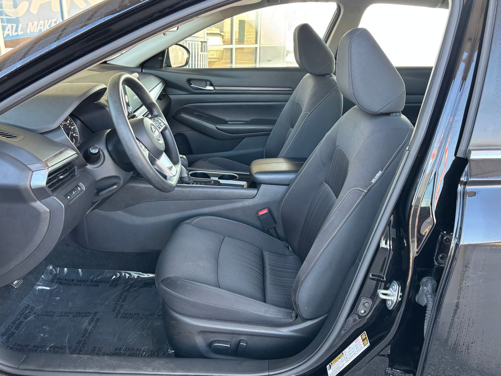 Thumbnail: 2024 Nissan Altima - 21