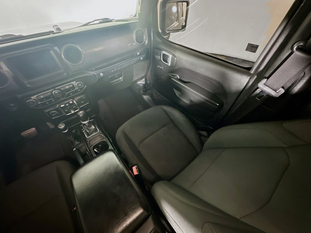Used 2022 Gray Jeep Unlimited Sport S image 11