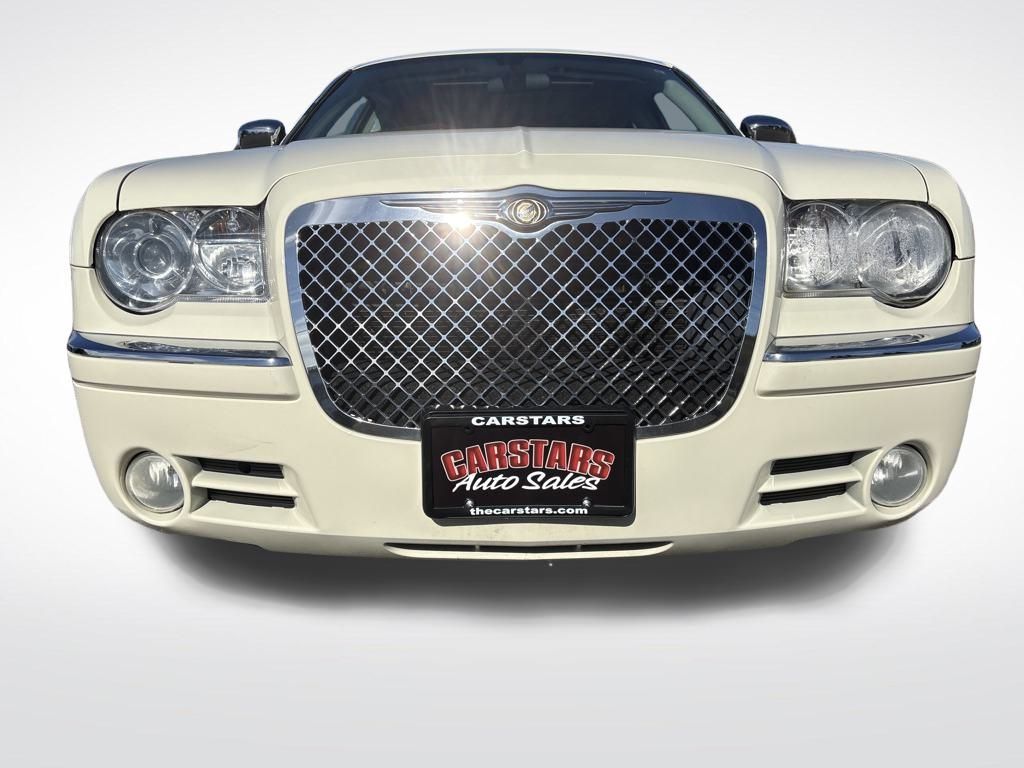 2008 Cool Vanilla Clearcoat Chrysler 300 Dub Edition RWD Sedan