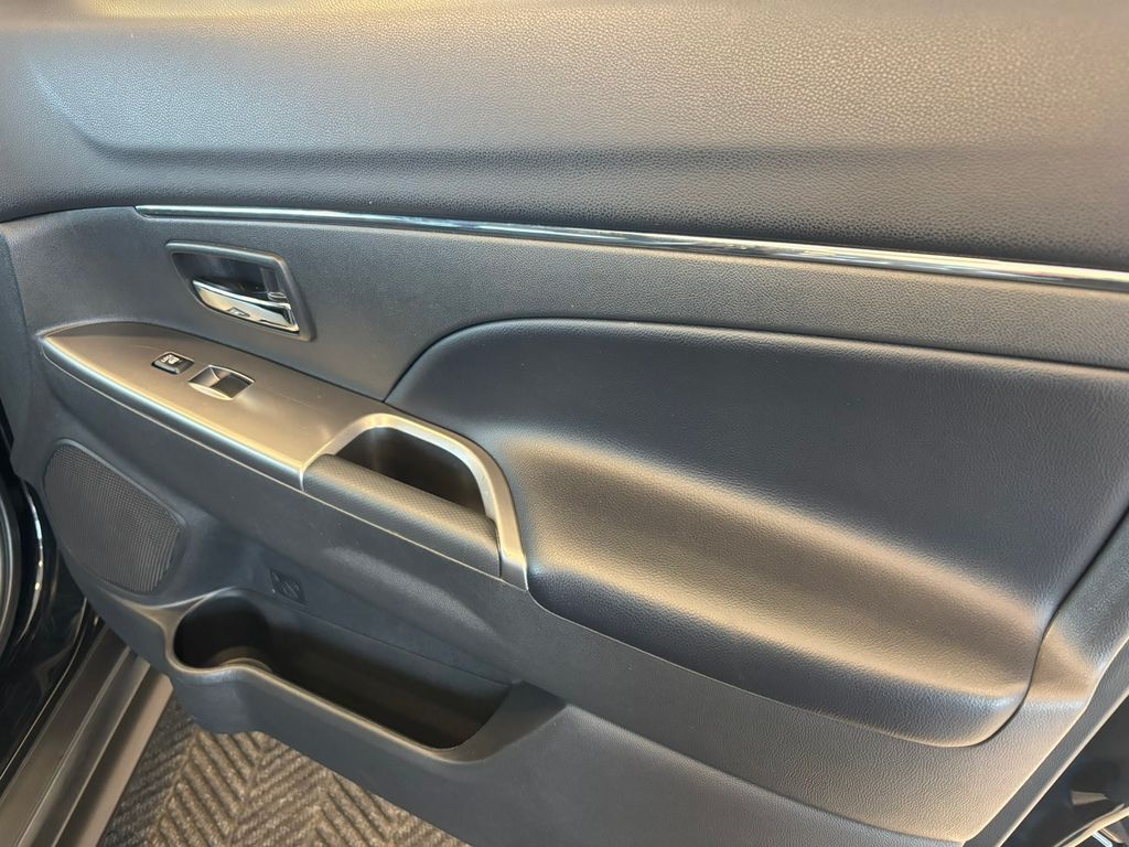 2024 Mitsubishi Outlander Sport 2.0 SE