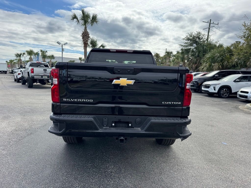 2025 Chevrolet Silverado 1500 Custom 7