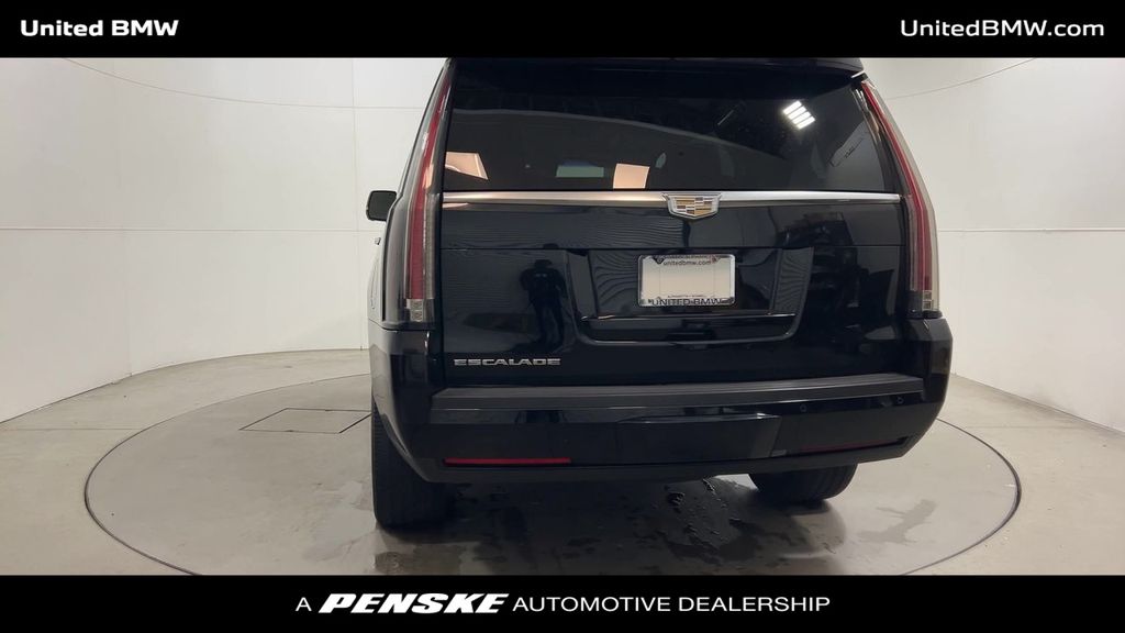 Thumbnail: 2016 Cadillac Escalade - 7