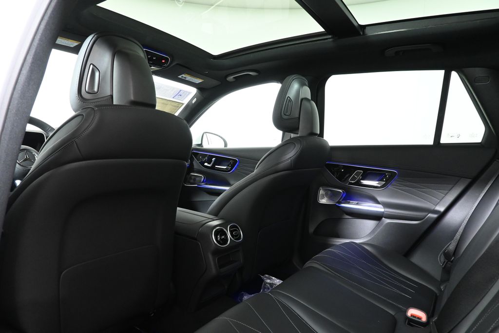 Thumbnail: 2026 Mercedes-Benz GLC - 31