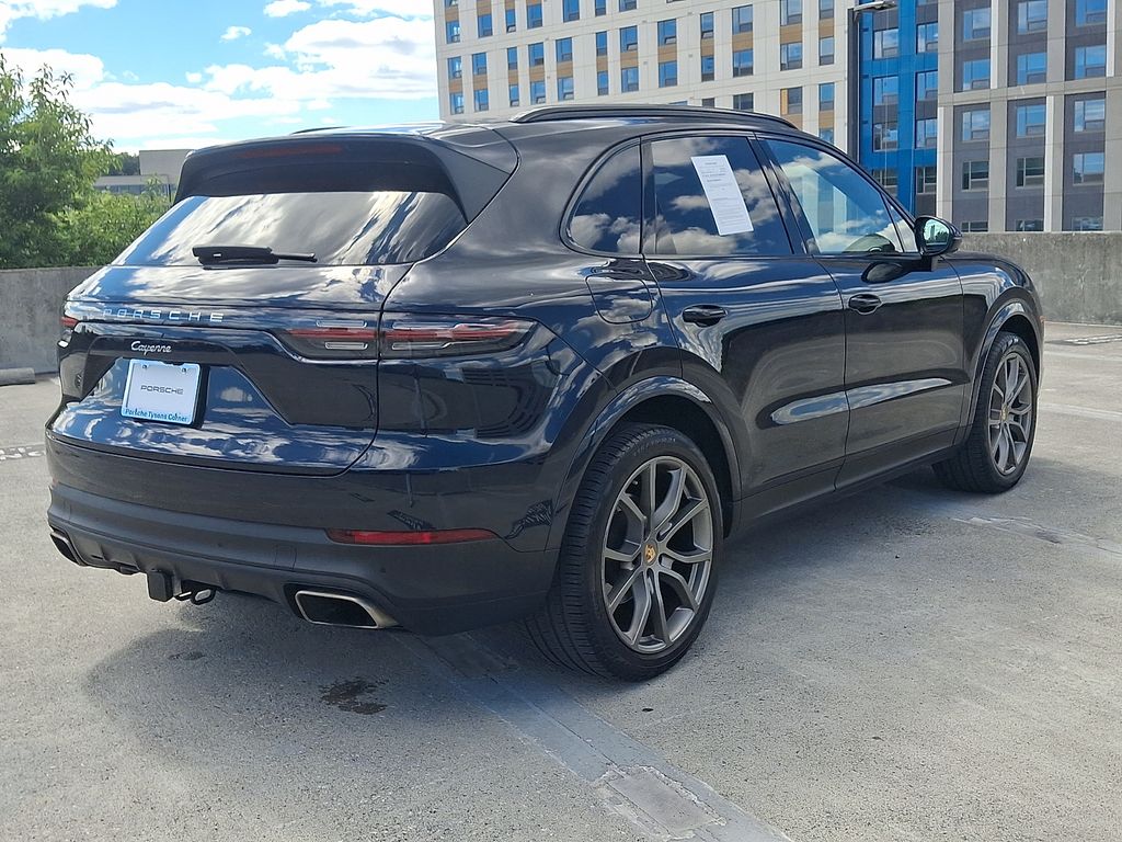 Thumbnail: 2023 Porsche Cayenne - 8