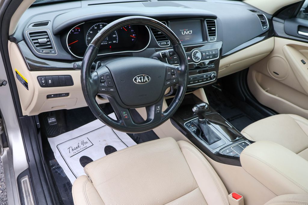 2014 Kia Cadenza Premium 3