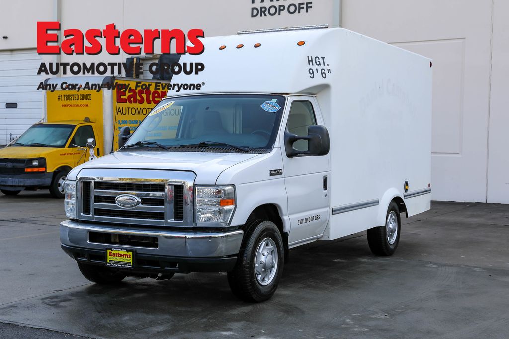 2014 Ford E-Series Cutaway Base