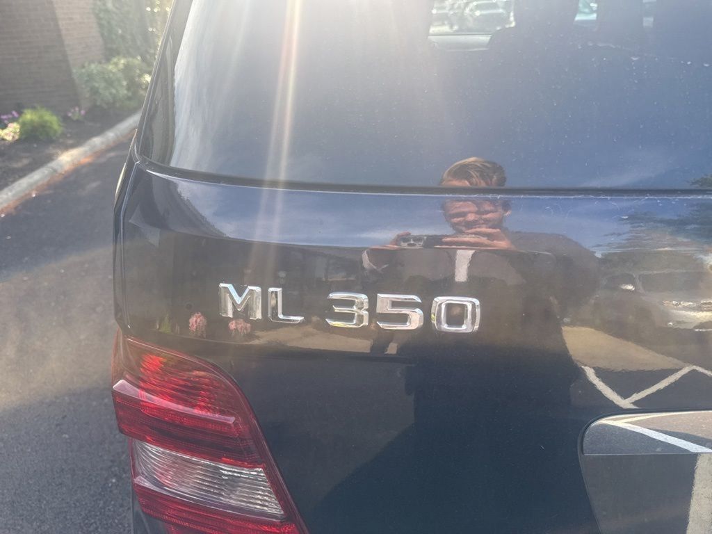 Used 2011 Blue Mercedes-Benz ML 350 image 6