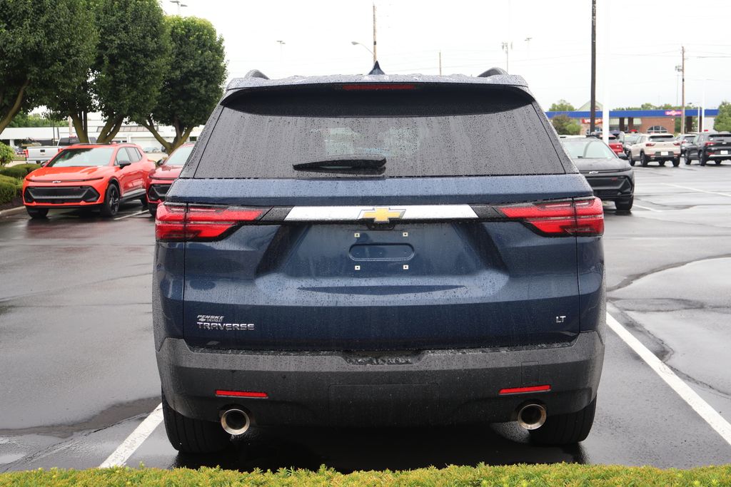 Thumbnail: 2023 Chevrolet Traverse - 10