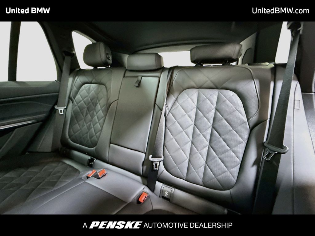 Thumbnail: 2026 BMW X5 - 13