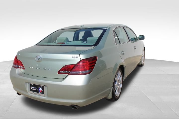 Used Car 2009 Toyota Avalon  For Sale In Georgetown, Texas