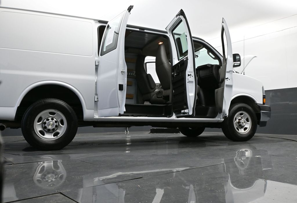 2020 Chevrolet Express Cargo RWD 2500 Regular Wheelbase WT