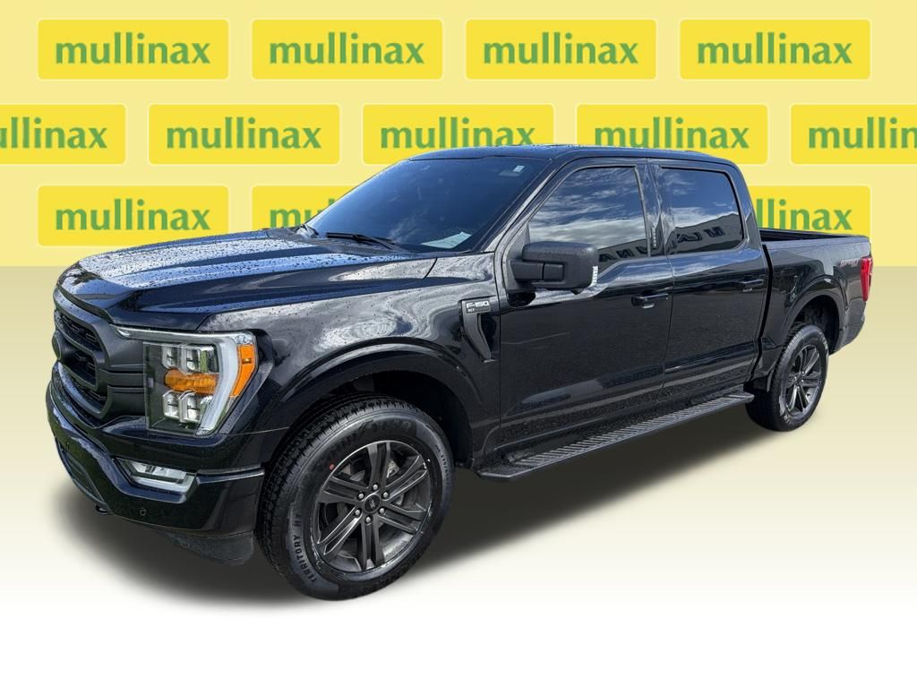 Used 2022 Black Ford XLT image 2
