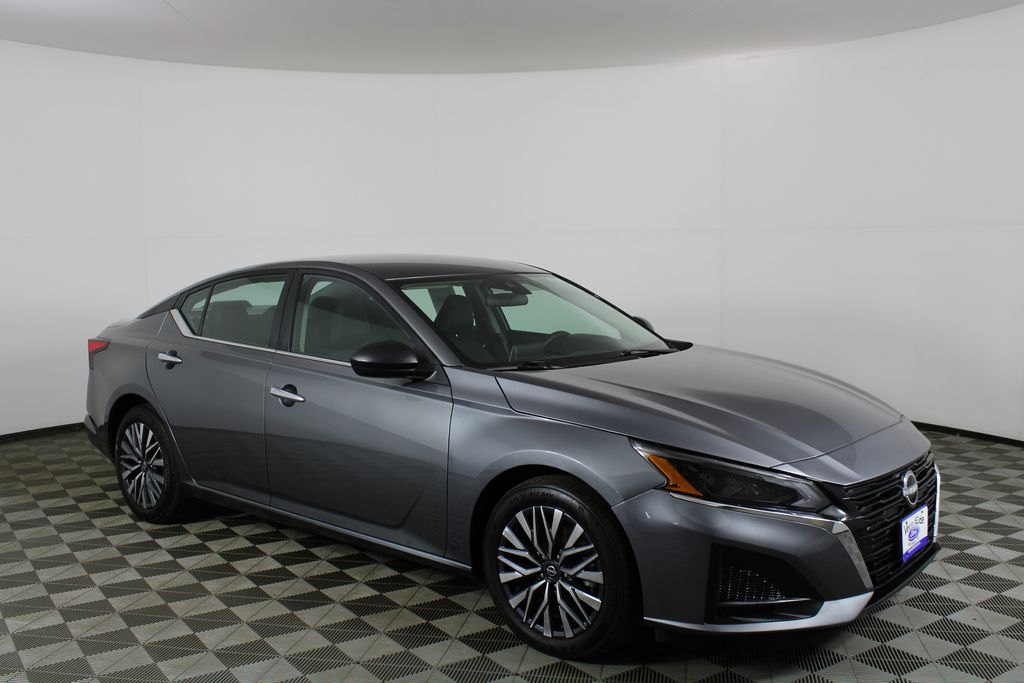 2025 Nissan Altima 2.5 SV FWD