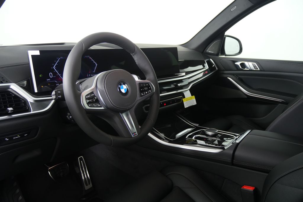 Thumbnail: 2026 BMW X5 - 13