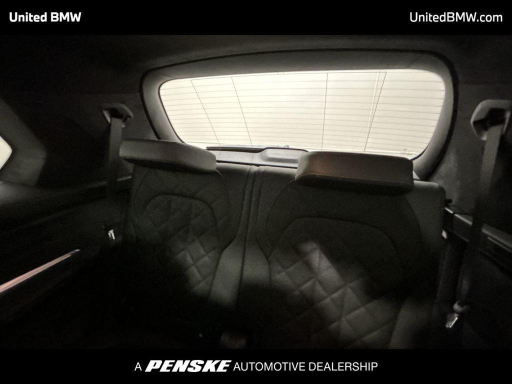 Thumbnail: 2026 BMW X7 - 21