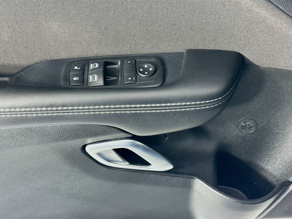 Used Car 2023 Dodge Challenger  Sxt For Sale Under $25,000 In San Antonio, Texas