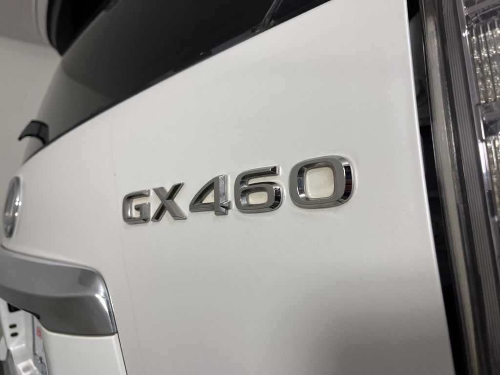 Thumbnail: 2017 Lexus GX - 3