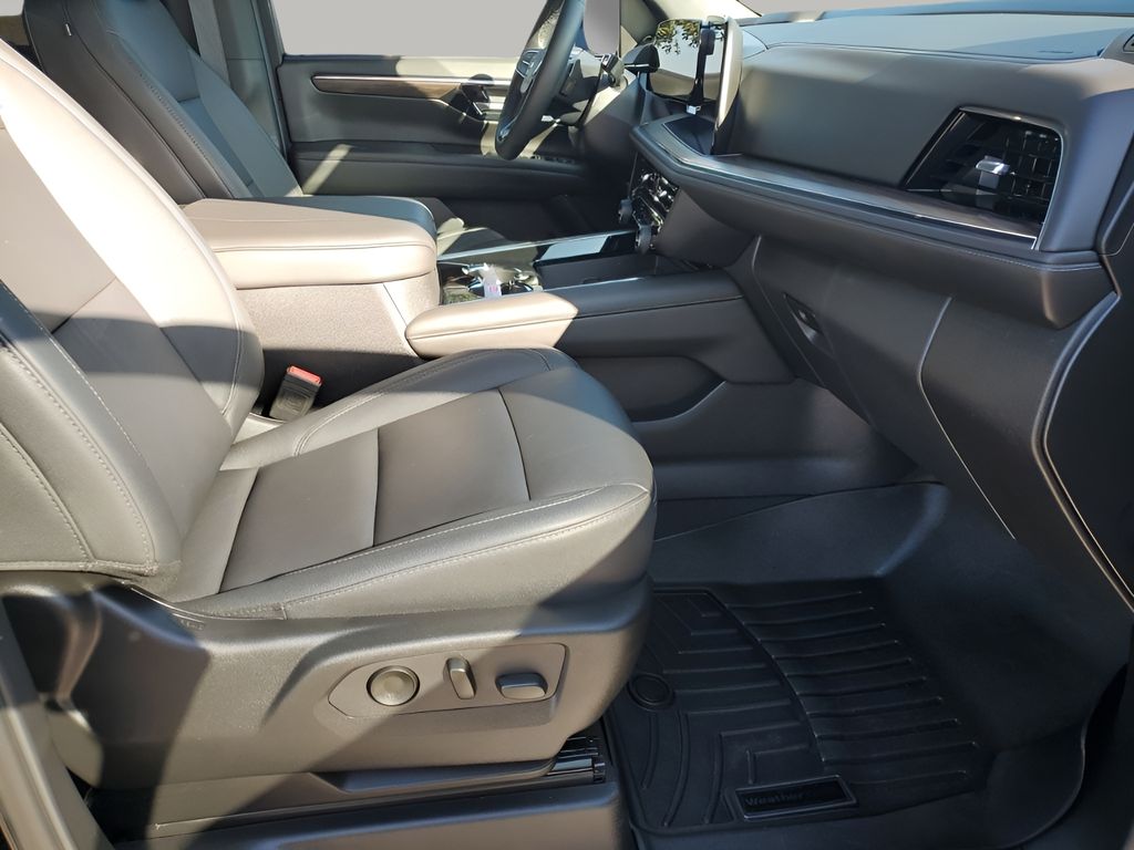 Used Car 2025 Chevrolet Tahoe  Z71 For Sale Under $70,000 In Austin, Texas