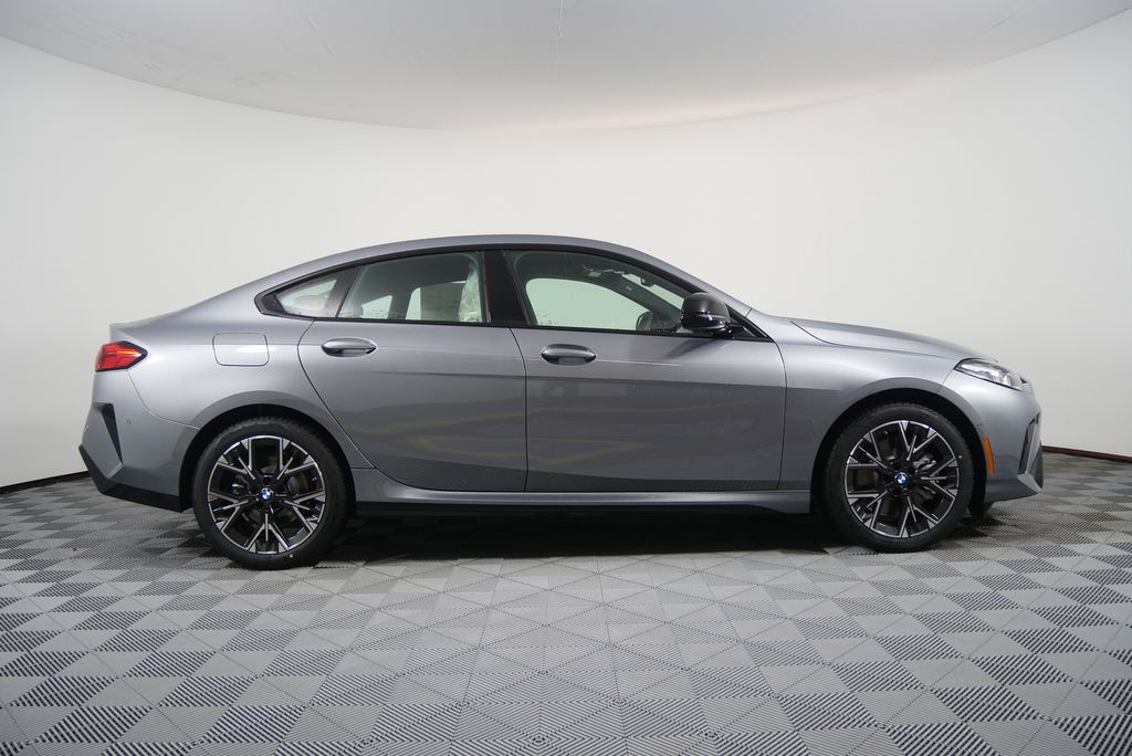 Thumbnail: 2026 BMW 2 Series - 2