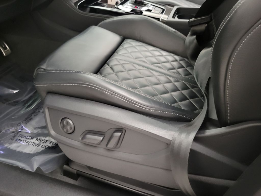 Thumbnail: 2023 Audi SQ5 - 23