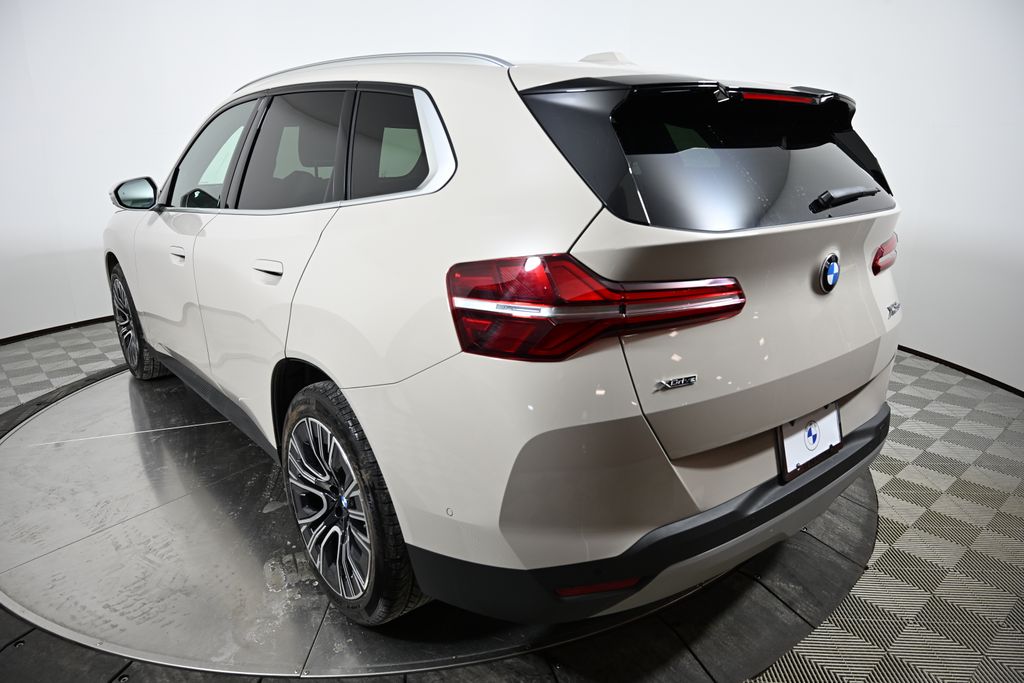 Thumbnail: 2026 BMW X3 - 3