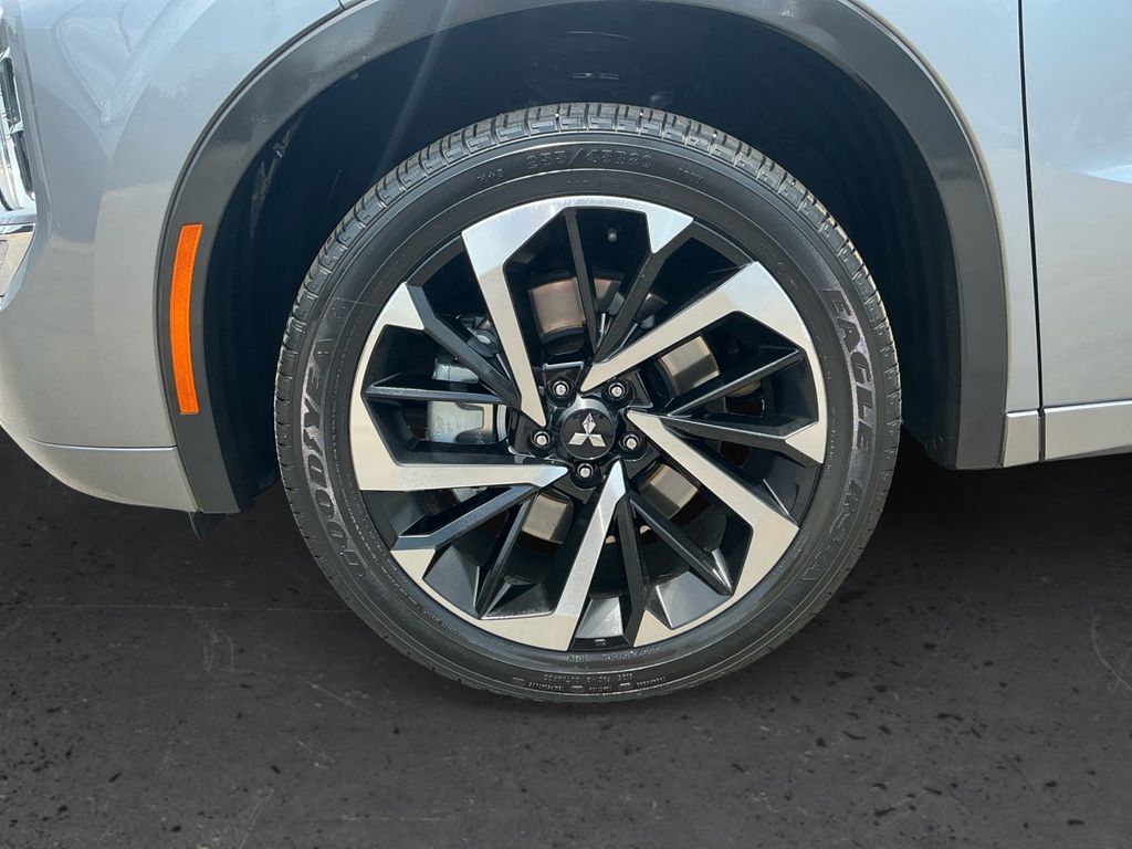 2022 Mitsubishi Outlander SEL Special Edition - Photo 10
